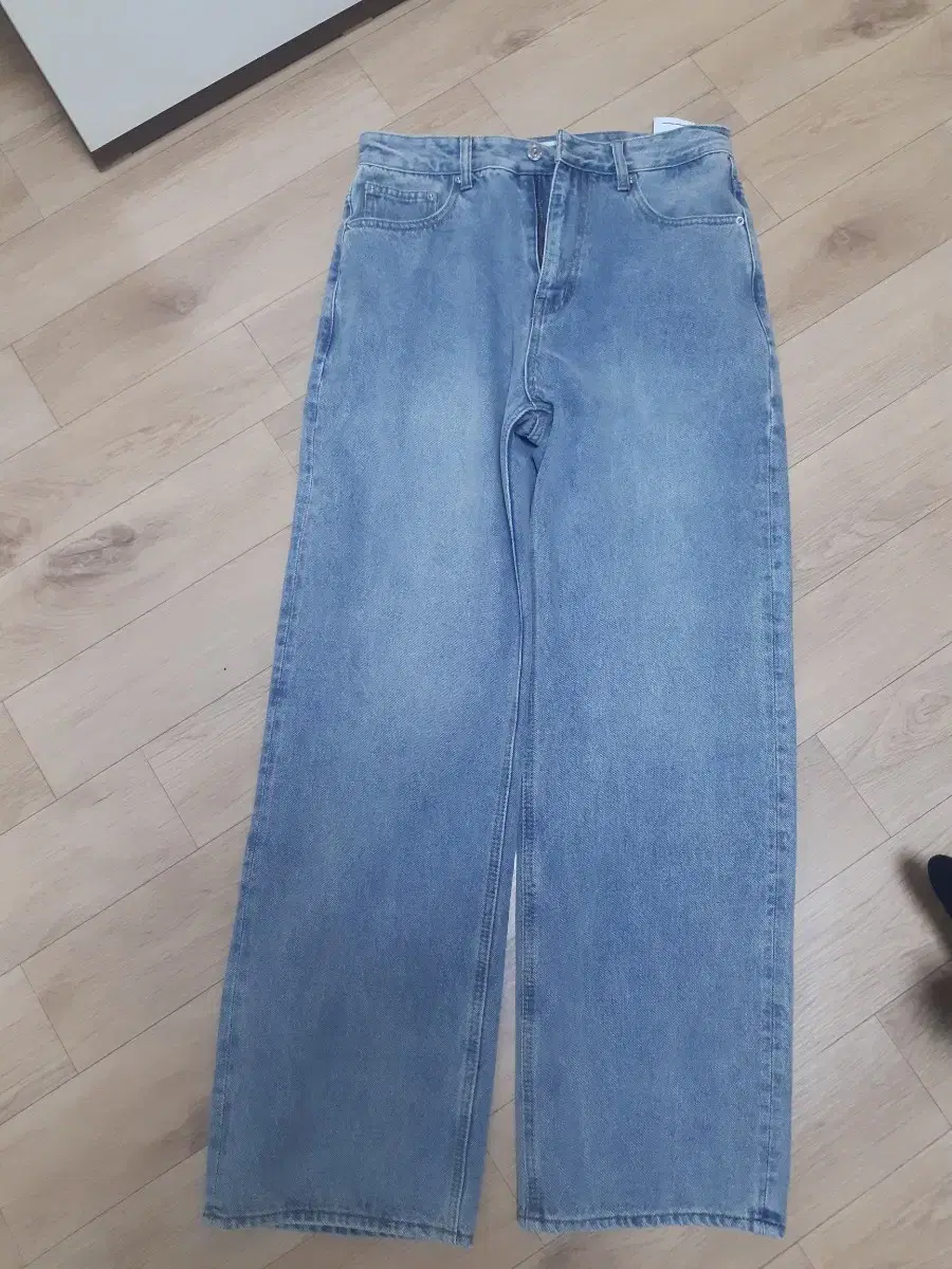 (28) Branded Stalkers Comfy jin Light Blue