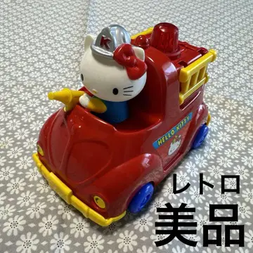 새상품급 레트로 헬로키티 소방차 TOHO 자동차