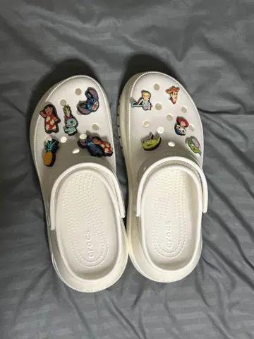 Crocs 메가 크러쉬 크로그 화이트 26cm 토이스토리 포함