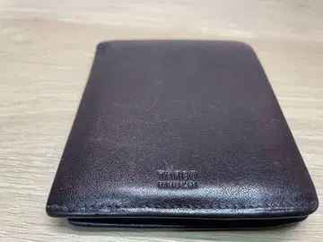 TAKEO KIKUCHI 접이식 지갑 다크 브라운