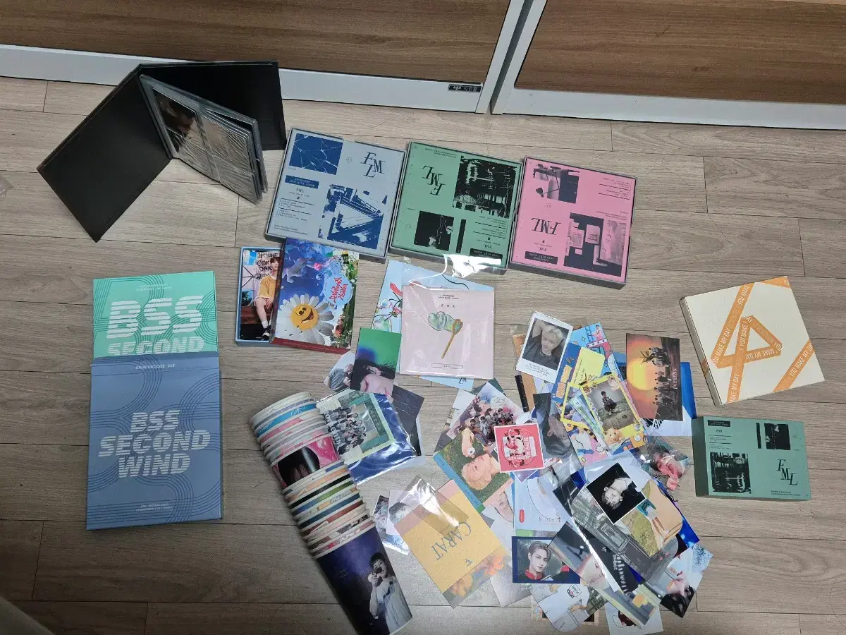 세븐틴 앨범 컵홀더 등 일괄로 팔아요 (급처)
