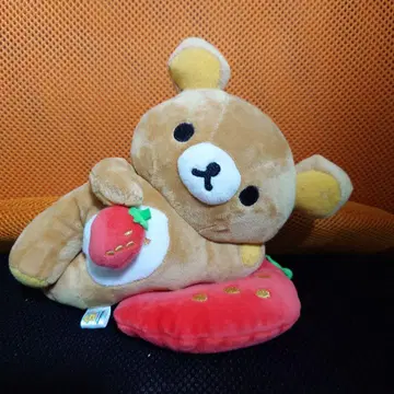 리락쿠마 타운 한정판 딸기 쿠션 디자인 모아서 봉제 인형 리락쿠마