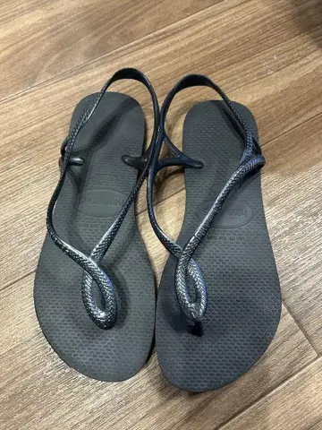 havaianas 하와이아나스 블랙 비치 샌들 37/38