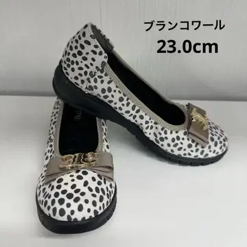 블랑코와르 양가죽 그로그랭 리본 초경량 펌프스 23cm