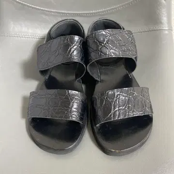최종 가격 인하!! 파비올루스콘이 가죽 샌들
