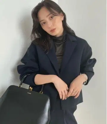 anuans 백 턱 디테일 숏 자켓