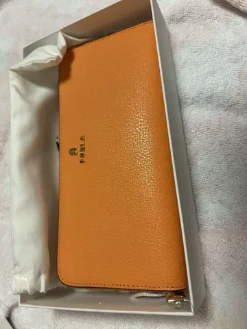 FURLA 오렌지 장지갑