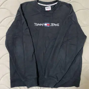 TOMMY JEANS 블랙 트레이닝복 L 사이즈