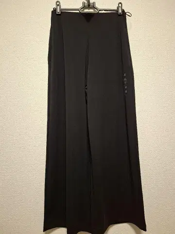 크레이프 저지 스트레이트 팬츠, 짧은 기장