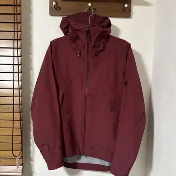 데상트 자켓 마운틴 후드티