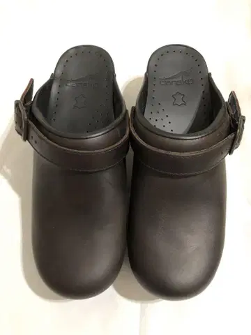dansko Ingrid 앤티크 브라운 크로그 37 박스 있음