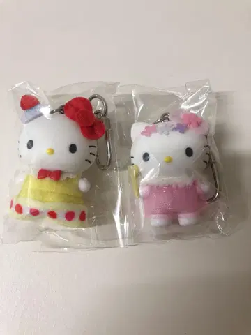 산리오 치비토모 헬로키티