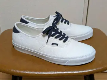 VANS 반스 오센틱 올 가죽 29.5cm 화이트