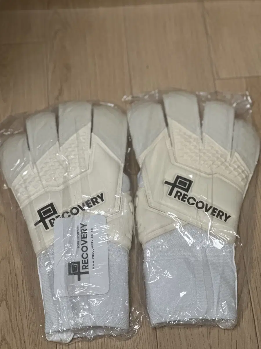 Freecovery Salus 3.0 Goalkeeper Gloves No. 8