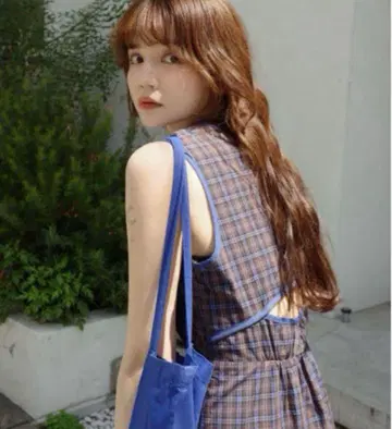 idem 이뎀  등 부분 절개 확인 원피스