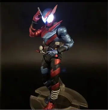 S.H.Figuarts 가면라이더 빌드 토끼 탱크 발광 헤드 개조