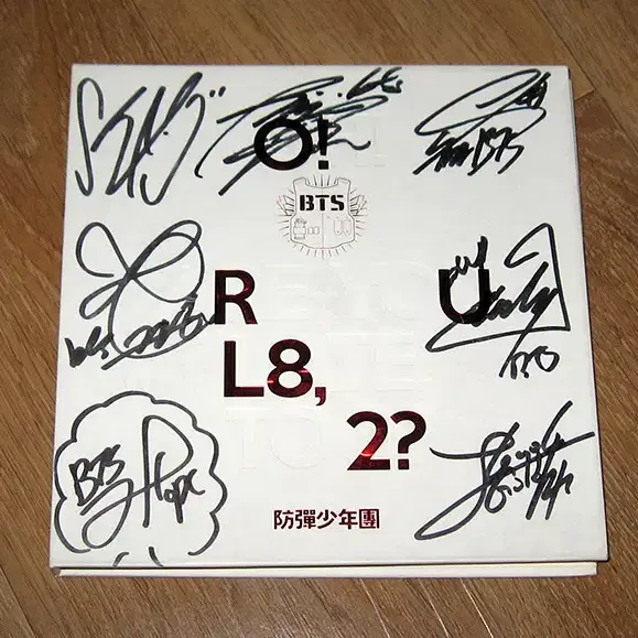 방탄소년단 ( BTS ) 친필싸인 CD : O!RUL8,2?