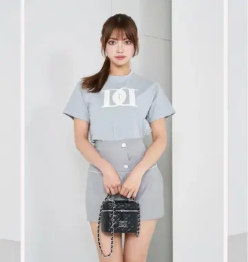 Darich 퀼팅 아플리케 티셔츠 SAX