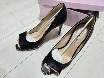 다이애나 펌프스 24.5cm