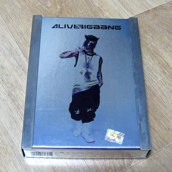 Big Bang – Alive – Box Set (Limited Edition): CD, 2 x DVD