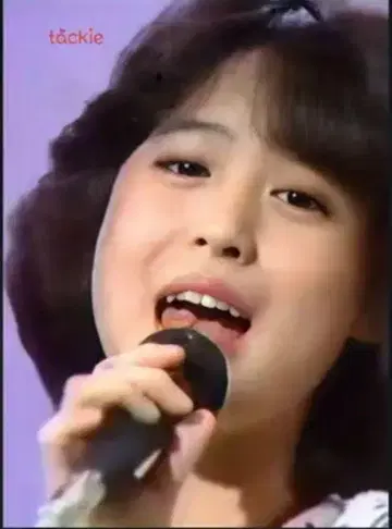 마츠다 세이코 티셔츠 블랙 블랙 아이돌 가수 쇼와 레트로