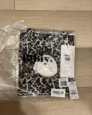 택 포함 미사용 새상품 Bibiy 토트백