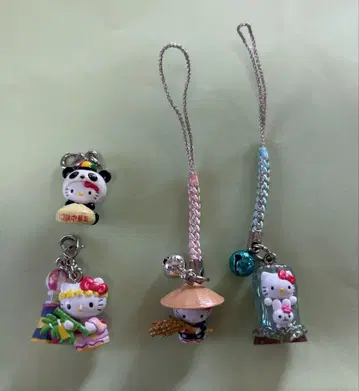 HELLO KITTY 헬로키티 지역 특산품 키티 스트랩 참