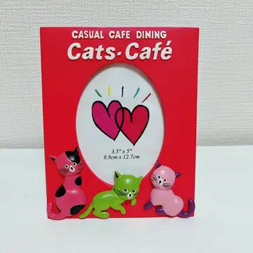 캣츠 카페 사진 프레임 3마리의 고양이
