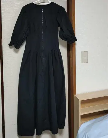 Black Zipper Sundress 블랙 긴팔 롱 원피스
