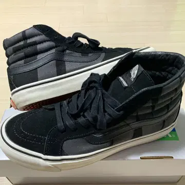 VANS SK8 HI UNDEFEATED 26.5cm 중고