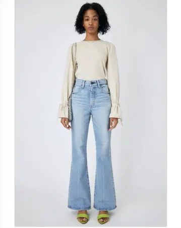 MOUSSY MVS L/BLU FLARE 사이즈 22