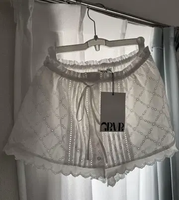 GROVE COY LACE SKIRT-PANTS 레이스 스커트 한국