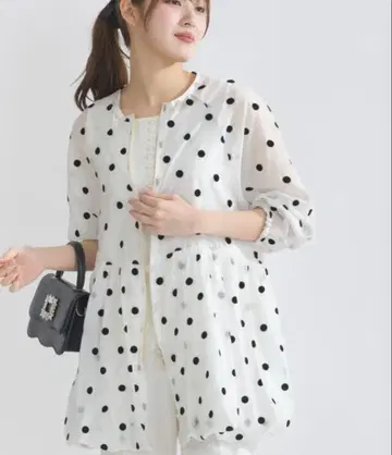 새상품! PICCIN PERLA 플로키 도트 시어 블루종