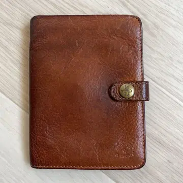 일비종떼 브라운 가죽 접이식 지갑