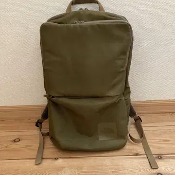 The North Face 올리브 그린 백팩