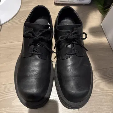 자라 더비 신발