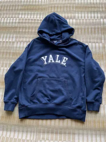 YALE UNIVERSIT Y (아메리칸 홀릭)