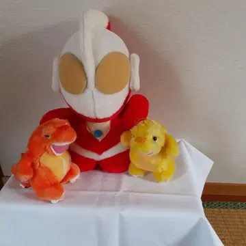 울트라맨과 고질라 봉제 인형 2종 세트