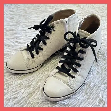 개버딘 K.T 화이트 웨지솔 가죽 숏부츠 23cm