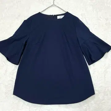 Mila Owen 미라 오웬 플레어 슬리브 블라우스