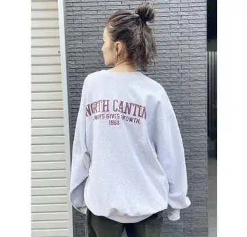 언그리드 오버 사이즈 빅 실루엣 로고스 맨투맨