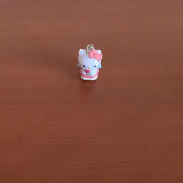 헬로키티 참 리본 포함 키링