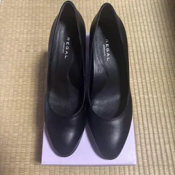 REGAL 플래티넘 블랙 펌프스 25.0