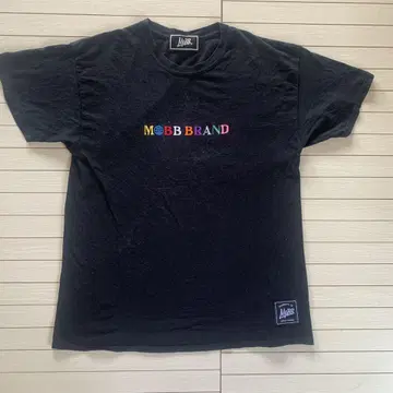 MOBB BRAND 컬러풀 자수 로고 티셔츠