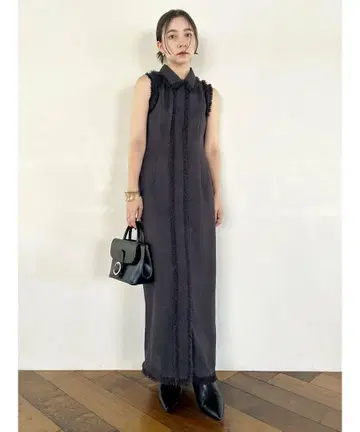 스나이델 프린지 슬리브리스 원피스 다크 그레이
