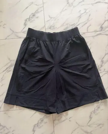 Lululemon 블랙 숏 팬츠