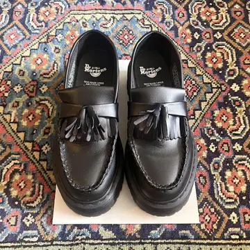 Dr.Martens 닥터마틴 통굽 로퍼 로퍼