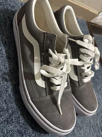 Vans 그레이 스웨이드 스니커즈