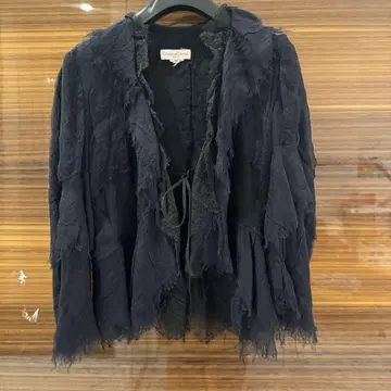 크리스천 라크로아 레이스 상의 블랙