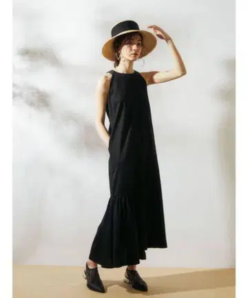안스 리드 UN3D. ASYMMEFRILL CUT OP